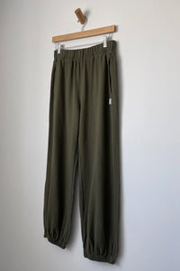 Balloon Pants in Olive Green