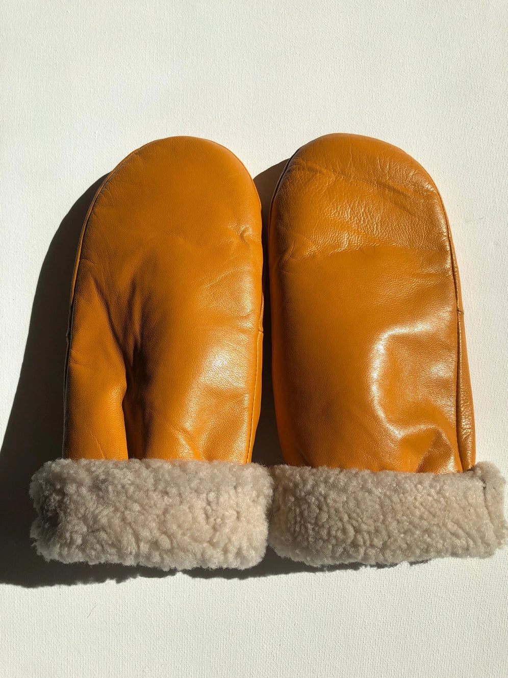 Shearling Leather Mittens In Mustard