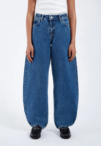Nanci Jeans In Stream Mid Retro