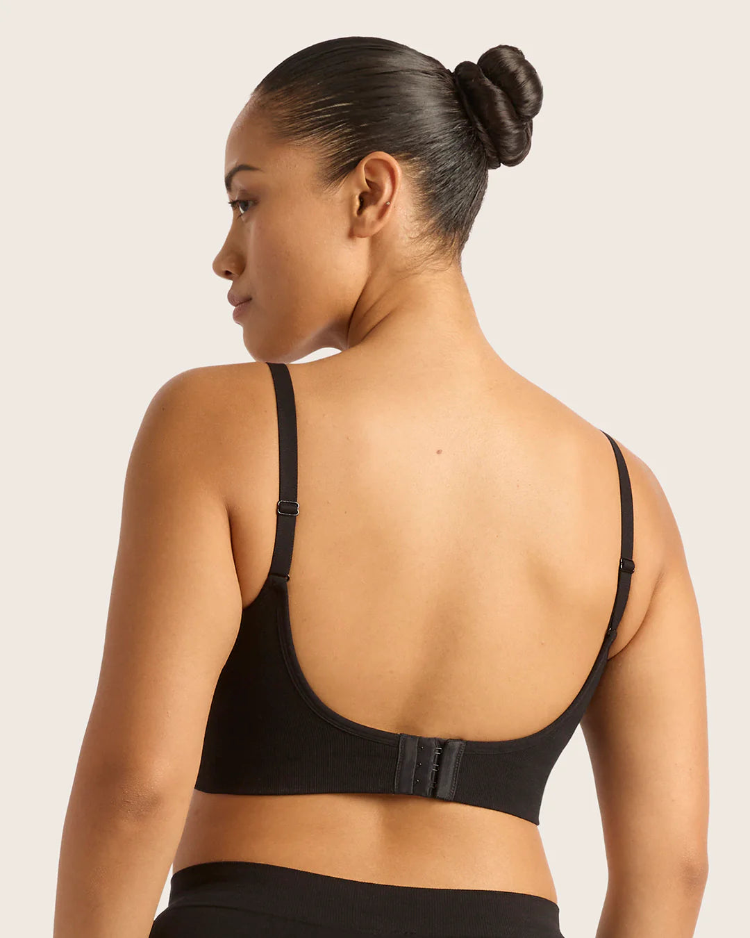 Wireless Low Back Bra In Black