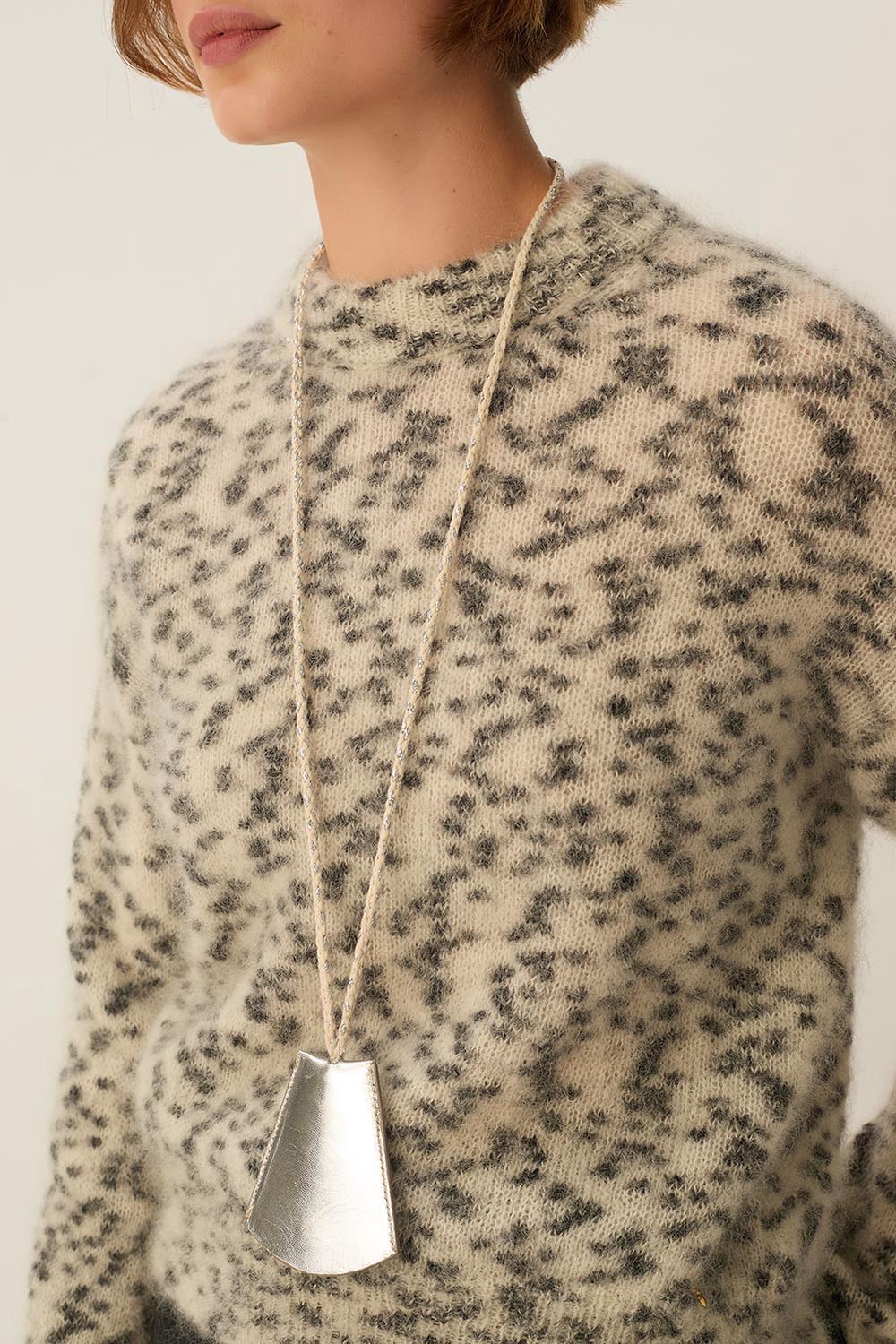 Osaka Bell King Ring Necklace