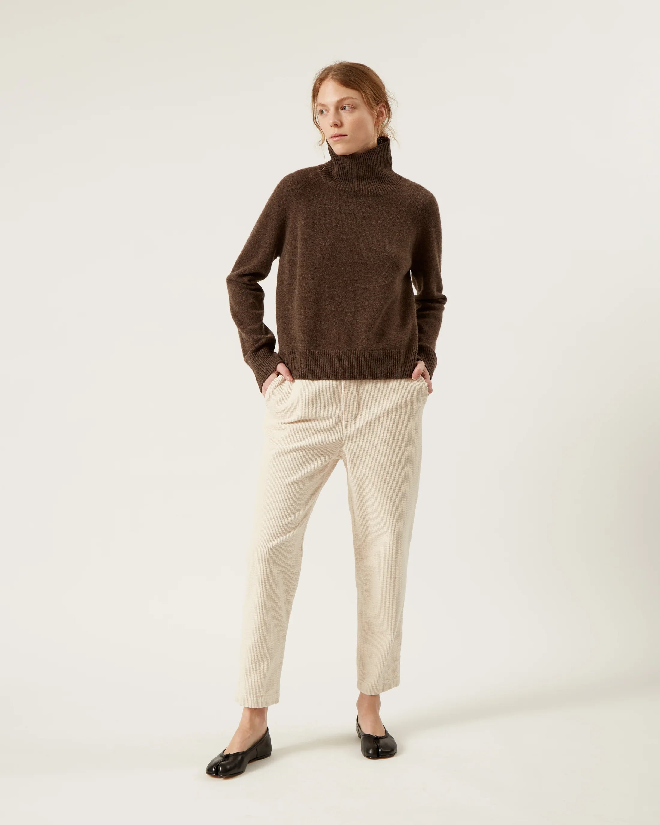 Judith Sweater In Dark Taupe