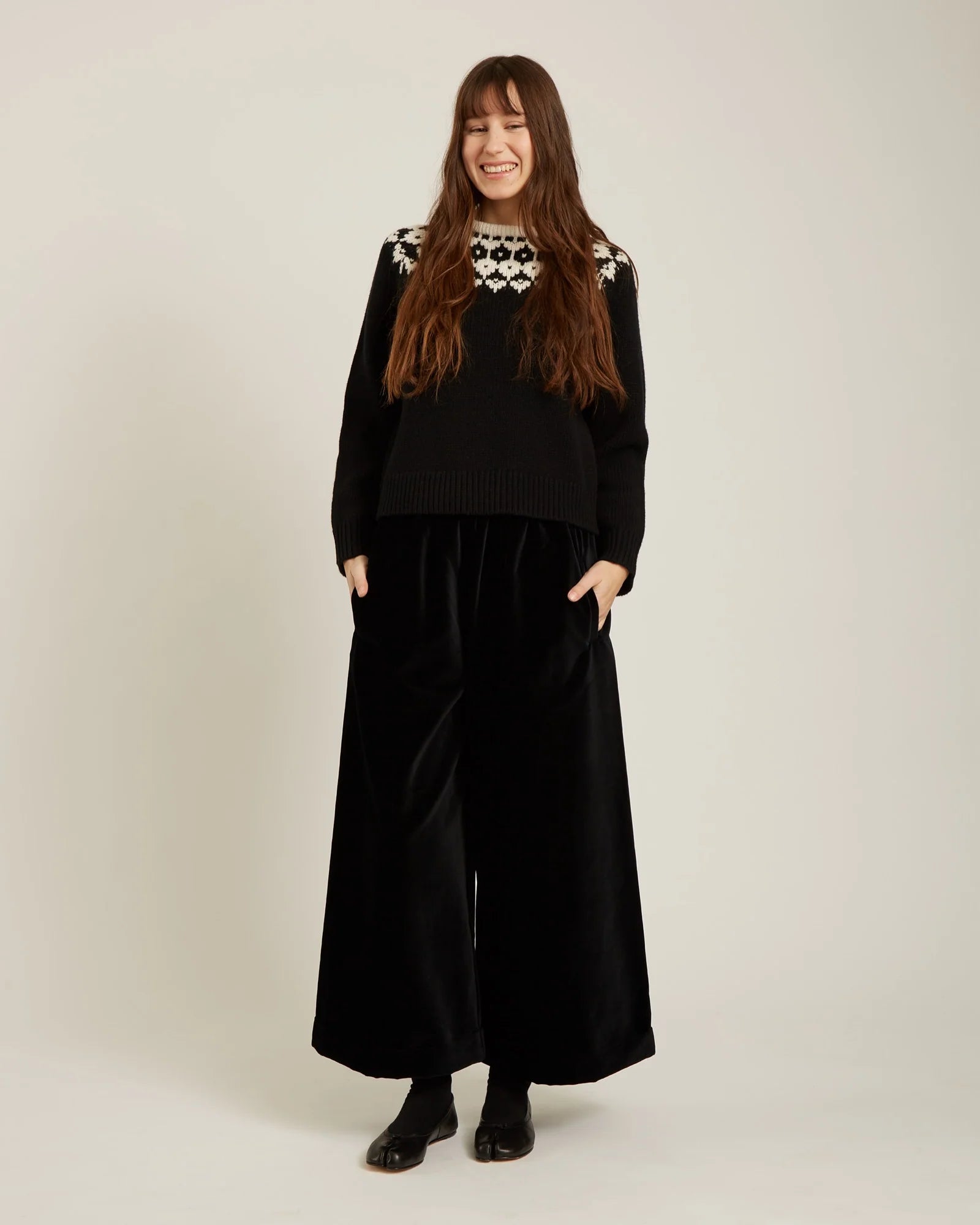 Ezra Sweater In Black & Milk