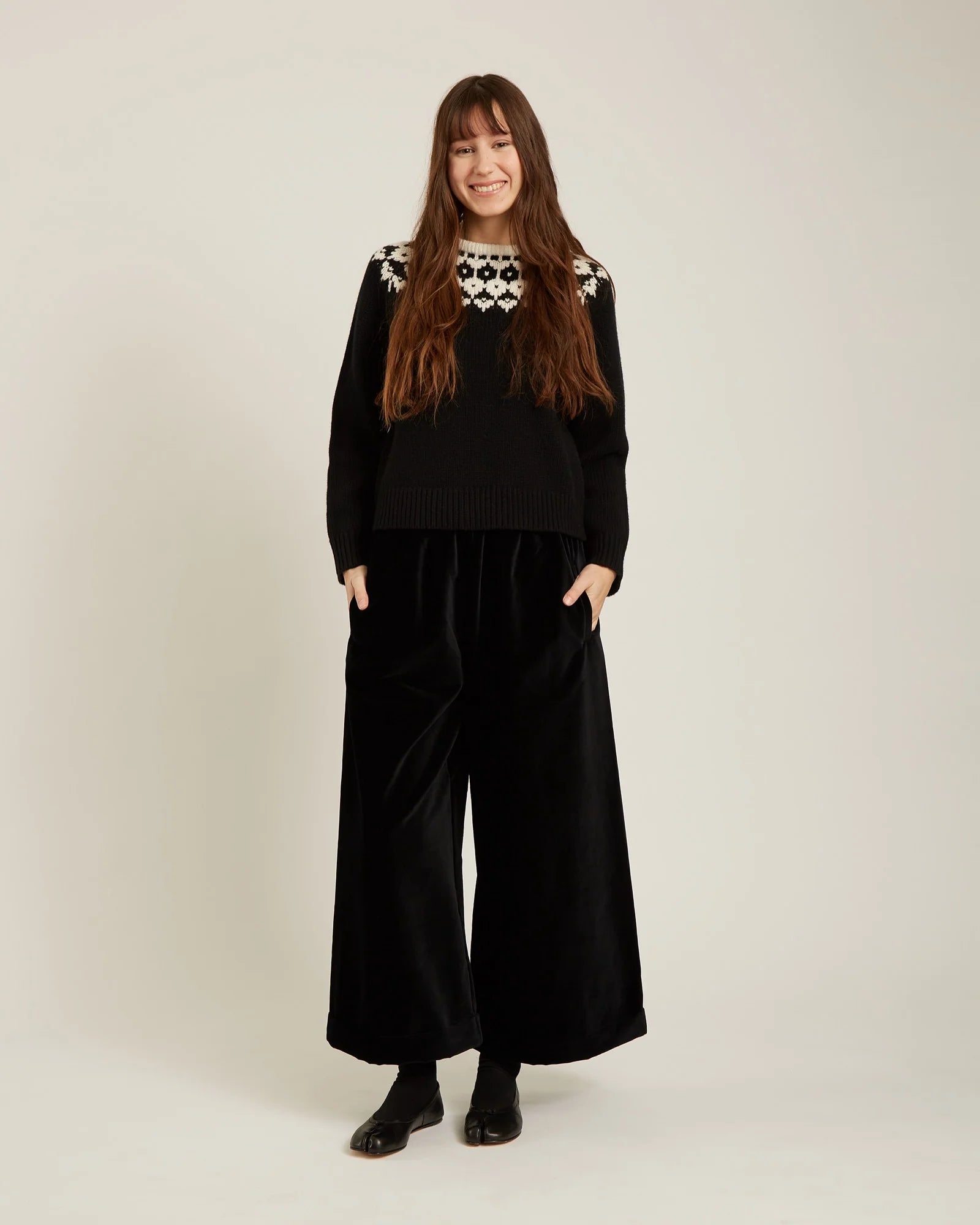 Ezra Sweater In Black & Milk