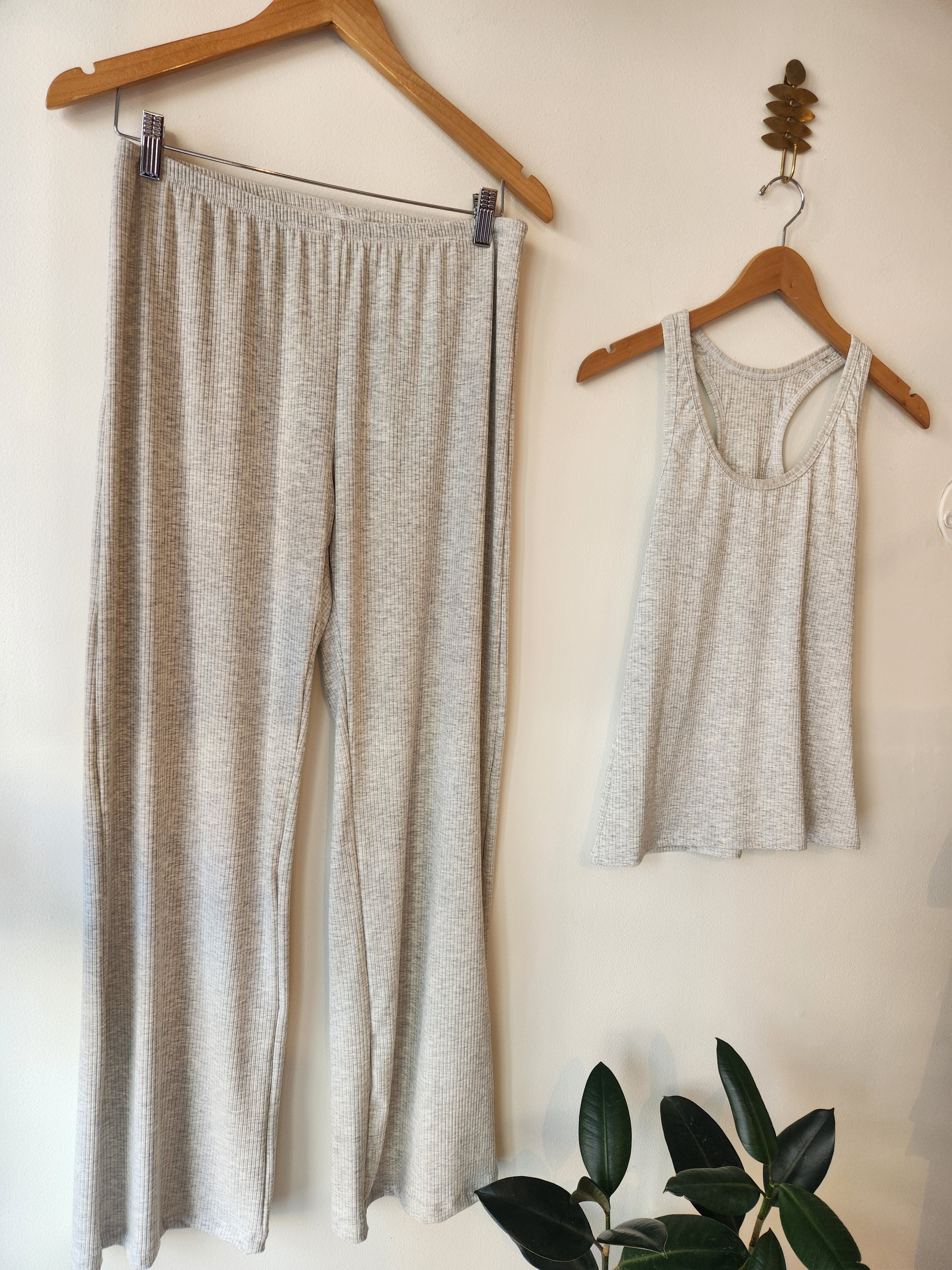 Bamboo Rib Pant In Grey