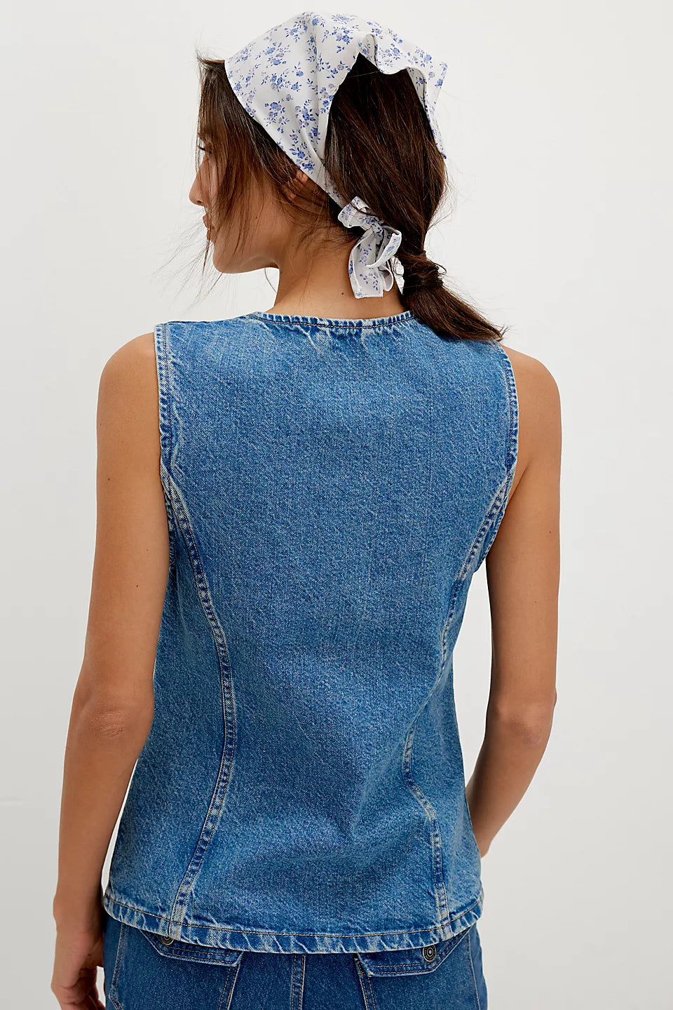 Aimee Denim Vest In Ultra Light Beam