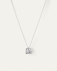 Sundra Pendant Necklace