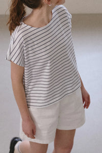 Chérie Tee In White & Navy