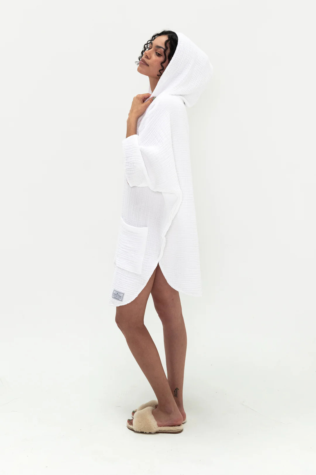 The Cocoon Surf Poncho in Seashell
