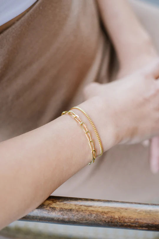Thin Curb Bracelet