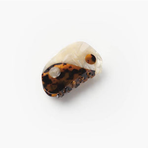 Small Yin-Yang Claw In Tortoise