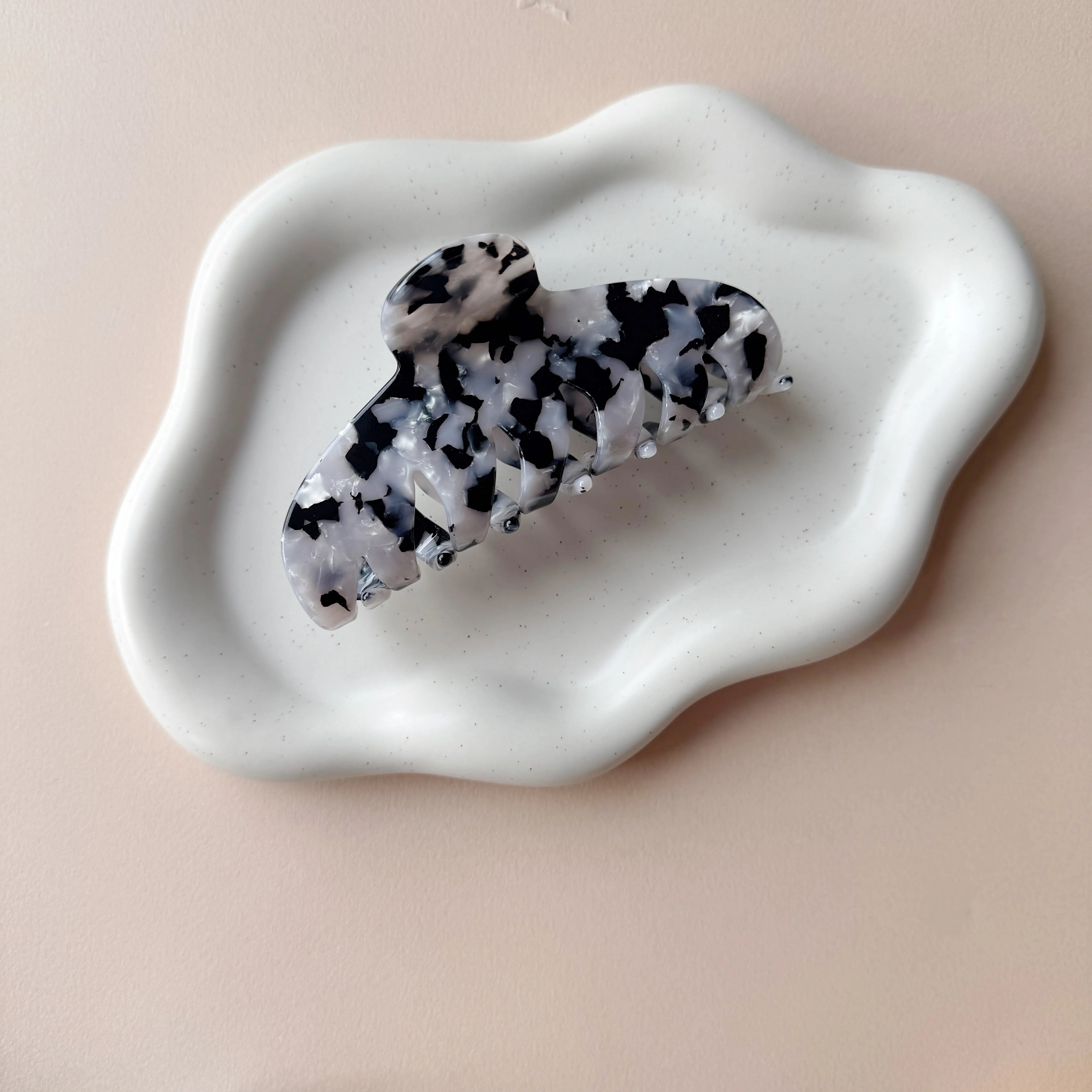 Agatha Clip
