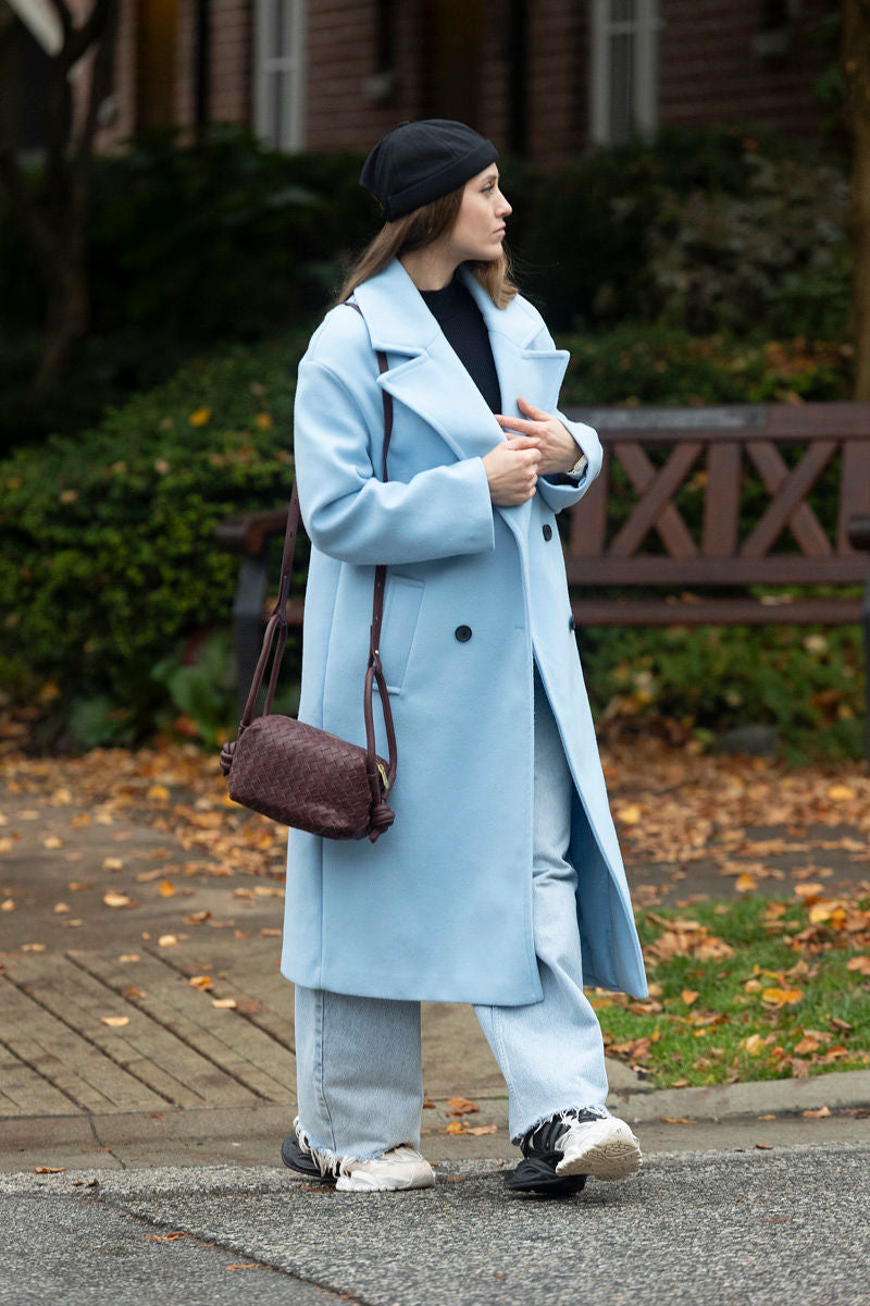 Ila Knot Crossbody Bag In Maroon