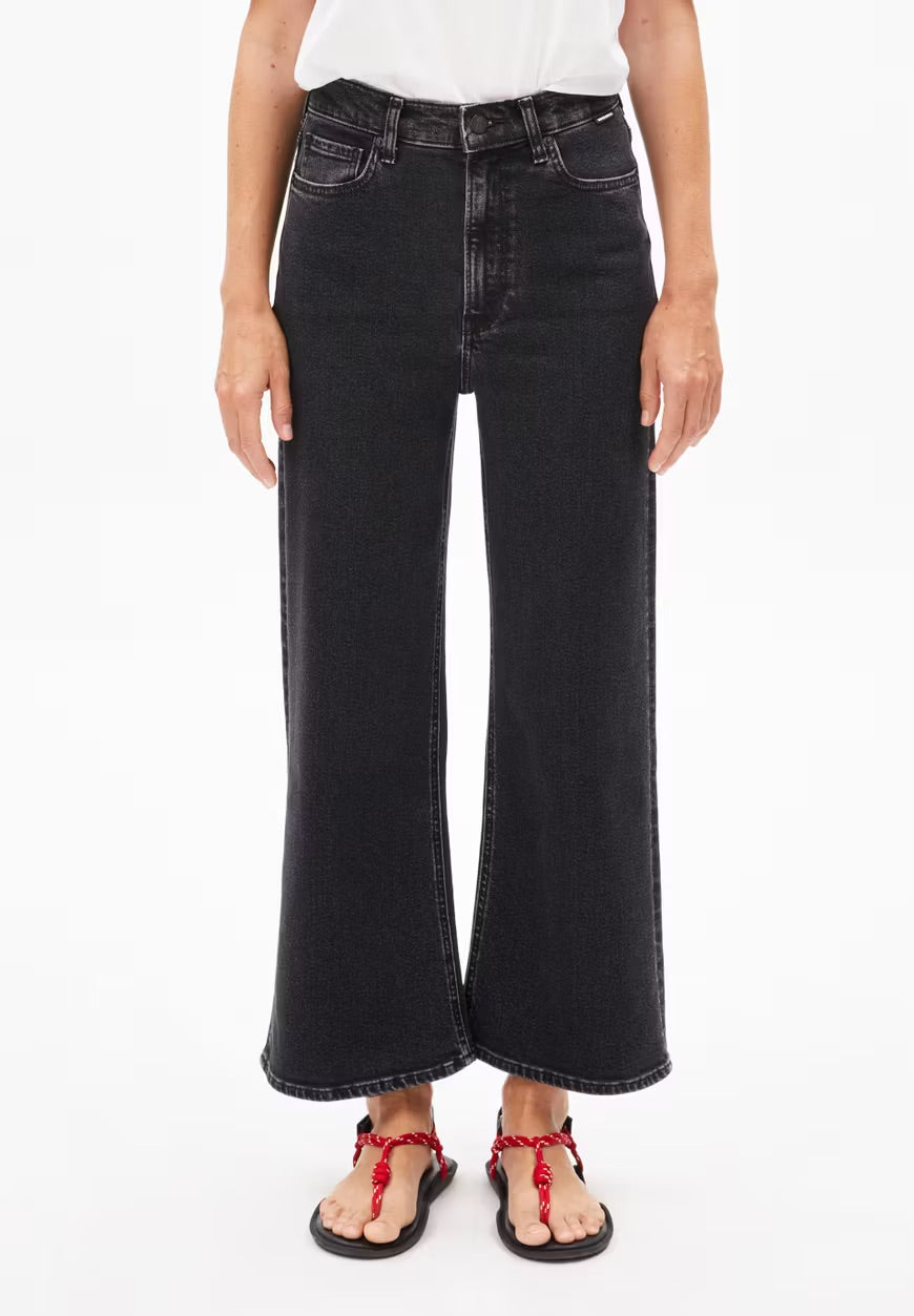 Murliaa Cropped Denim In Ebony Black
