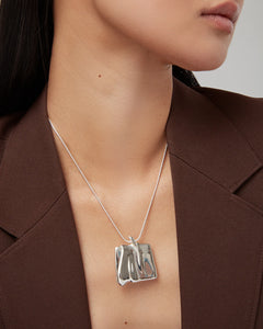 Sundra Large Pendant Necklace