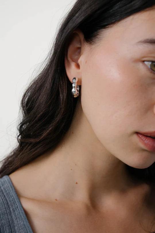 Lara Hoops In Silver