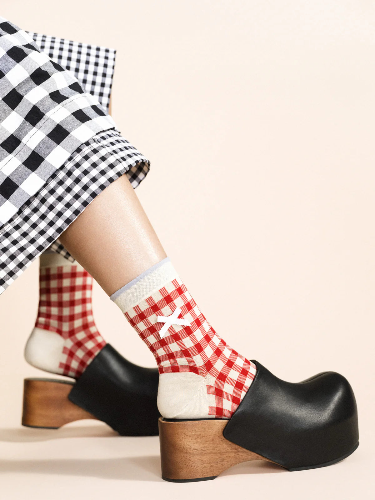 Laure Short Crew Socks In Red