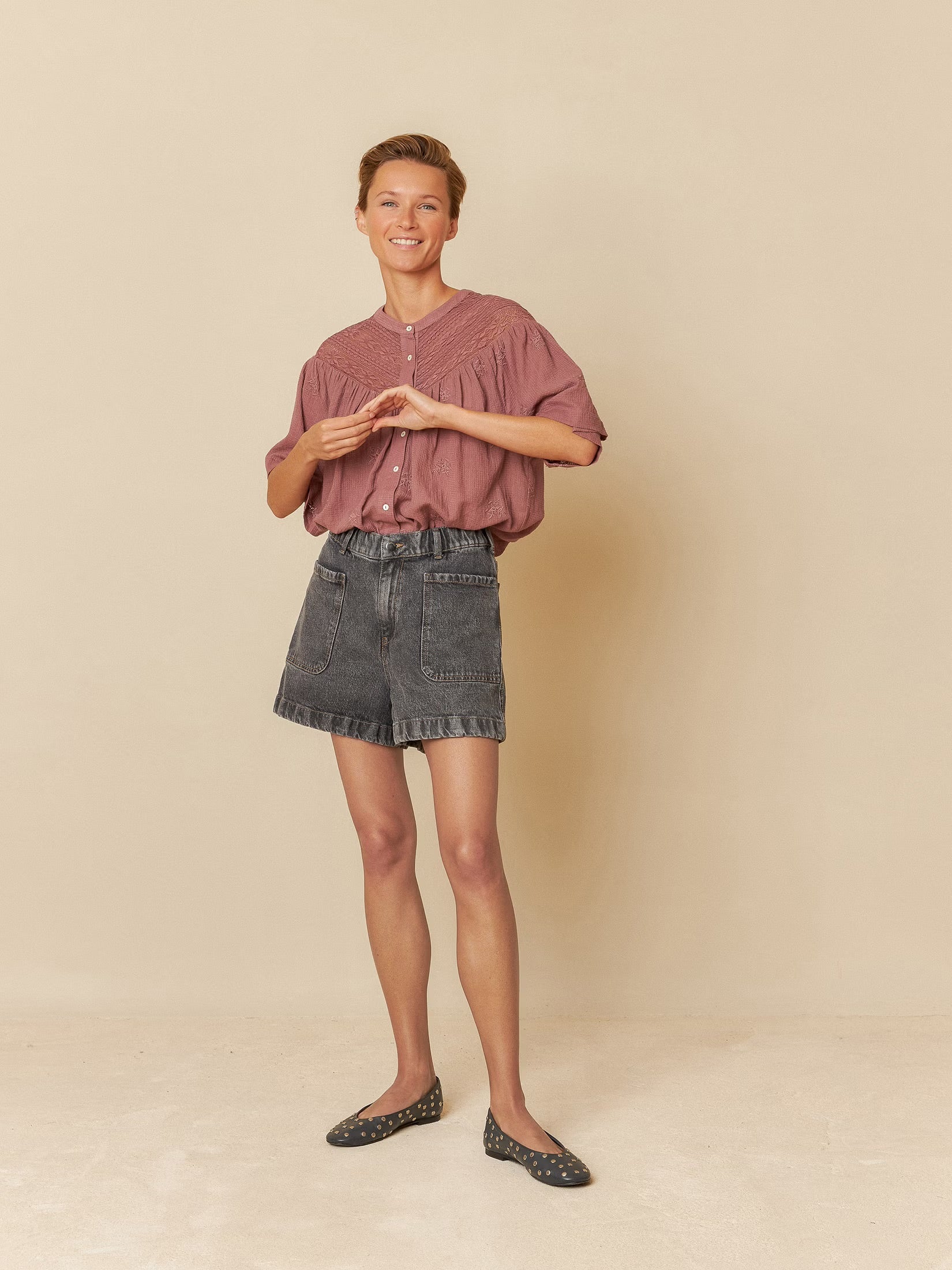 Retro Denim Shorts In Faded Black