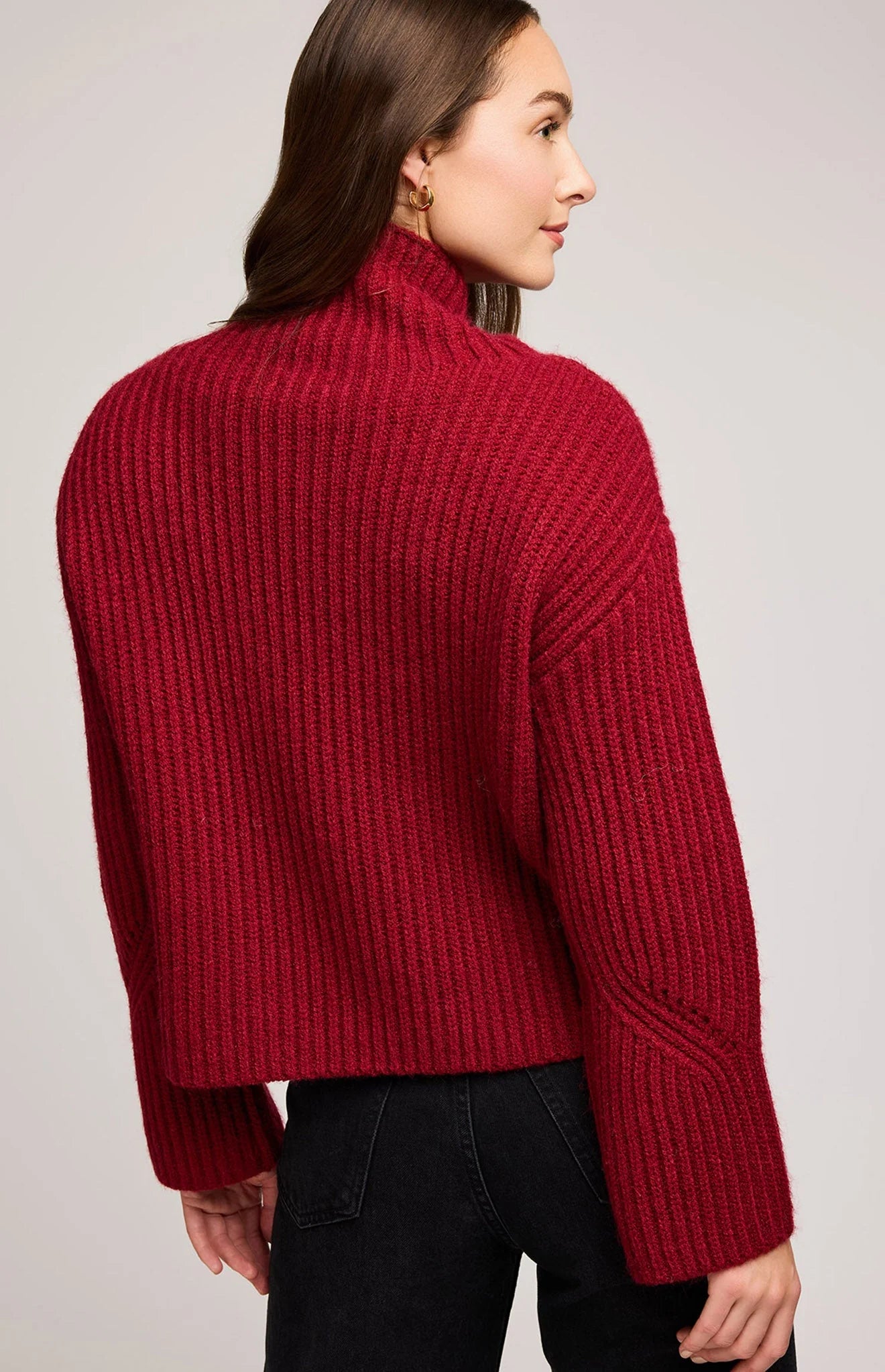 Marlow Turtleneck In Crimson