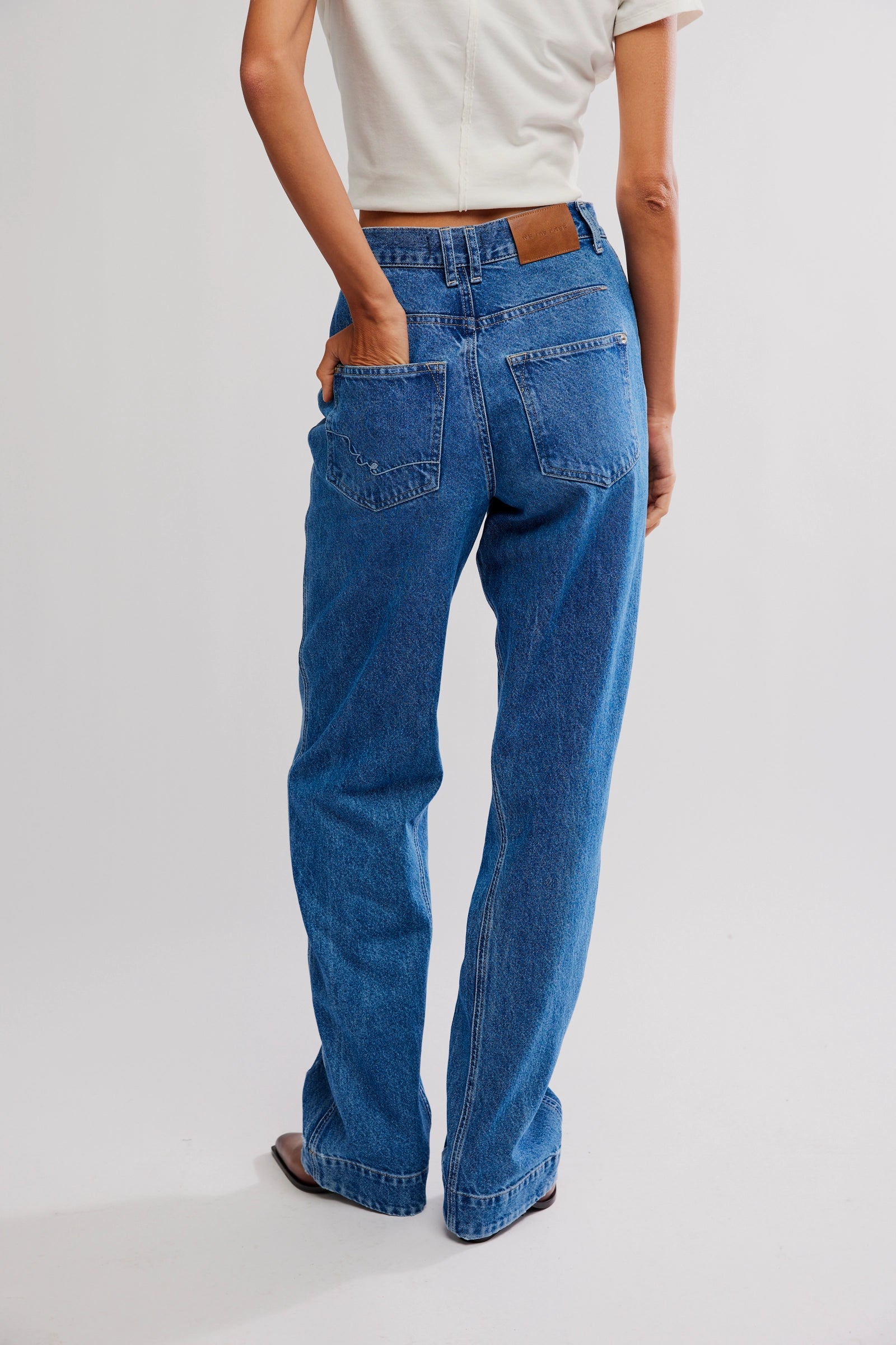 Stick Around Slim Curve Jeans In Stay For The Morning