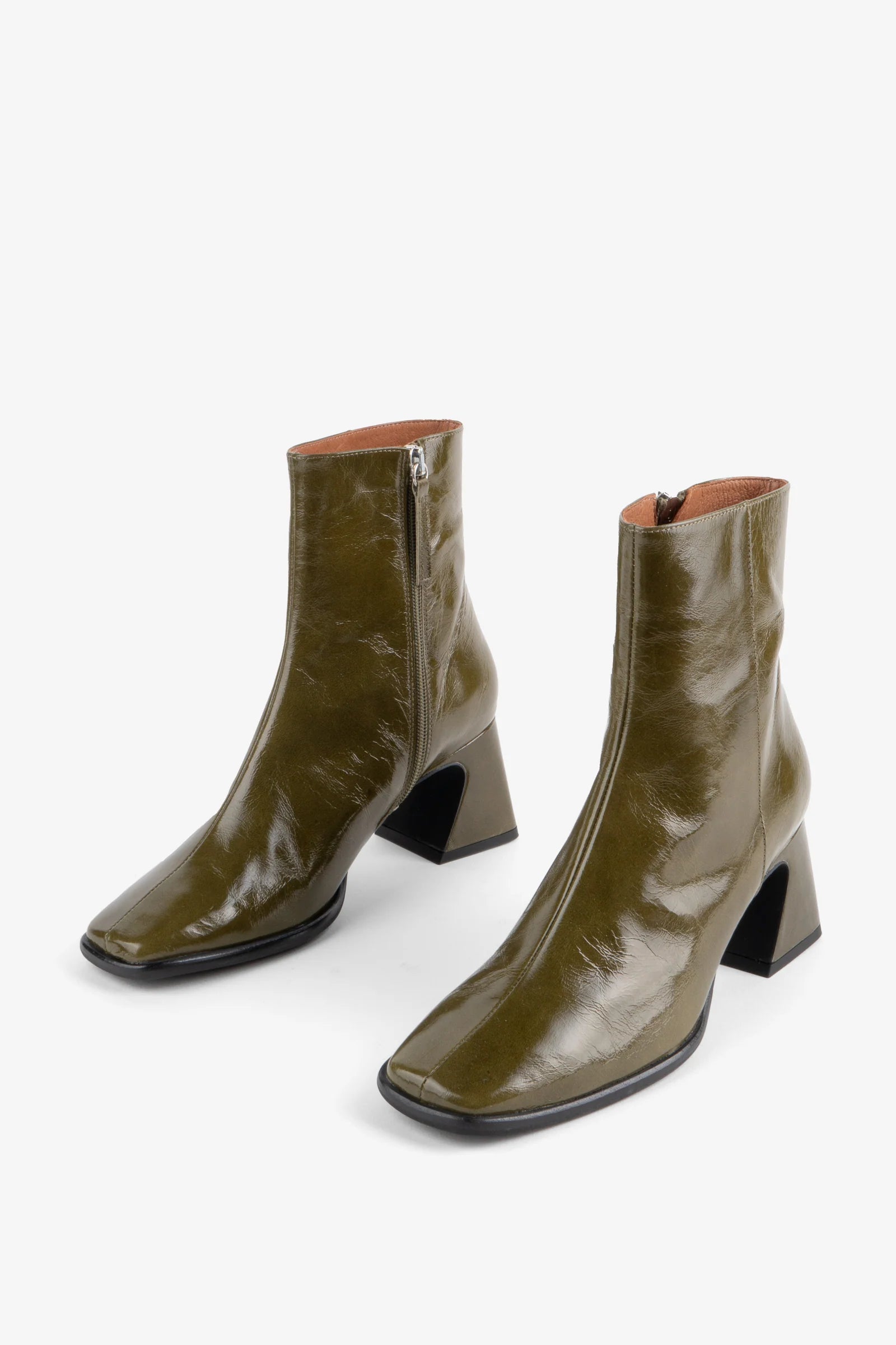 Taffy Patent Leather Healed Boots In Olive