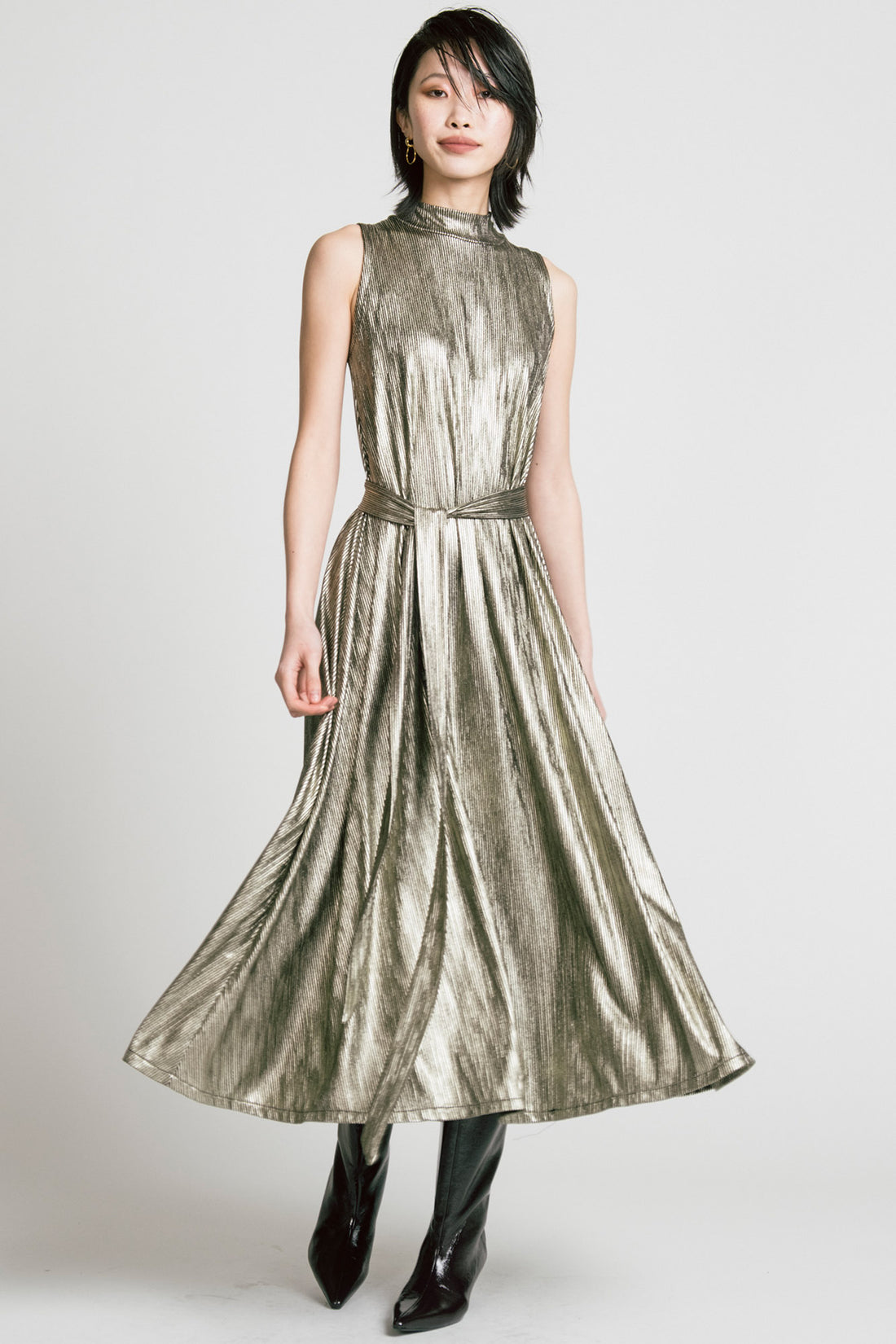 Swings Dress In Gold