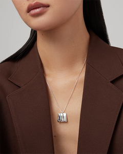 Sundra Pendant Necklace