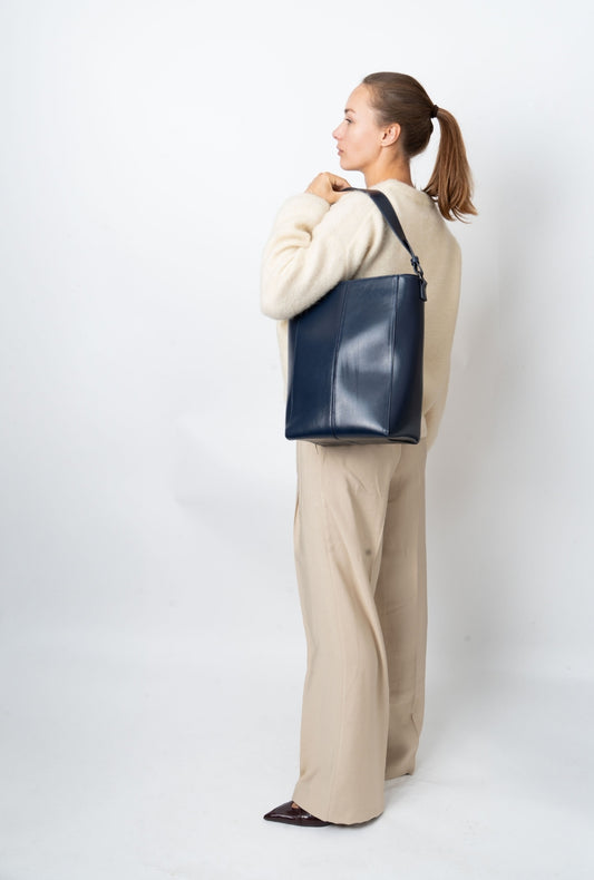 Casset Glossy Structure In Eclipse Blue