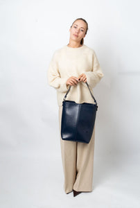 Casset Glossy Structure In Eclipse Blue