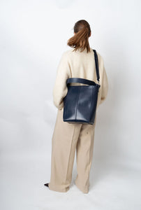 Casset Glossy Structure In Eclipse Blue