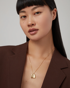 Sundra Pendant Necklace