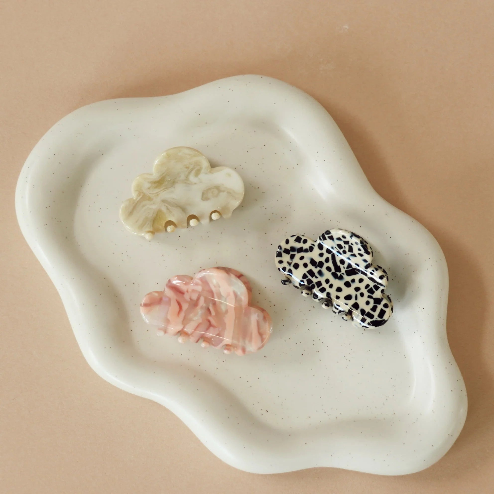 The Velia Cloud Clip