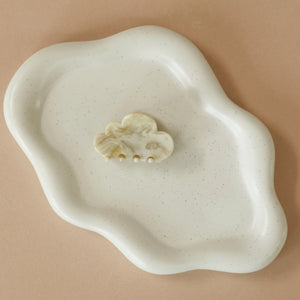 The Velia Cloud Clip