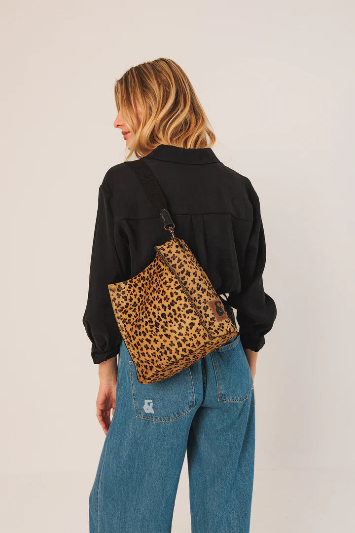 Leather Bucket Bag In Leopard