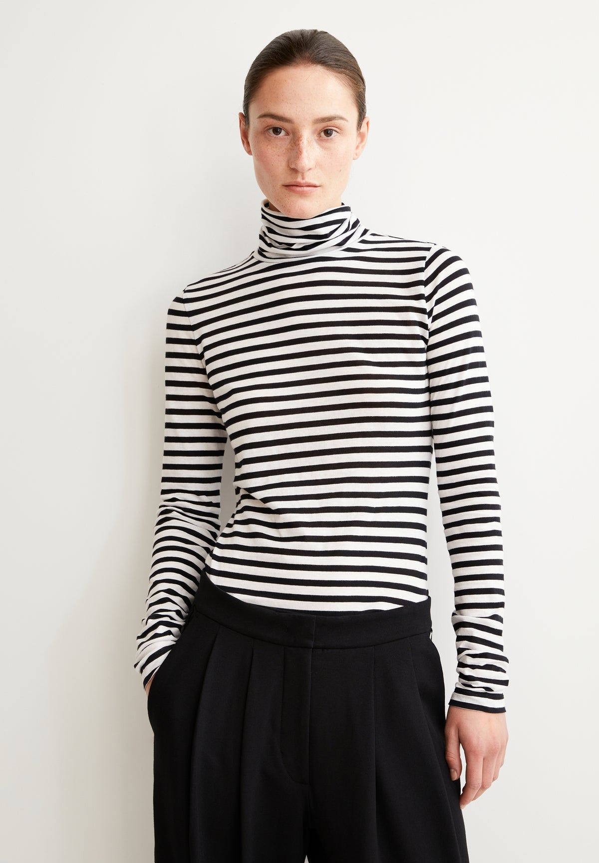 Grazilianaa Stripe Long Sleeve Rollneck In Black & White