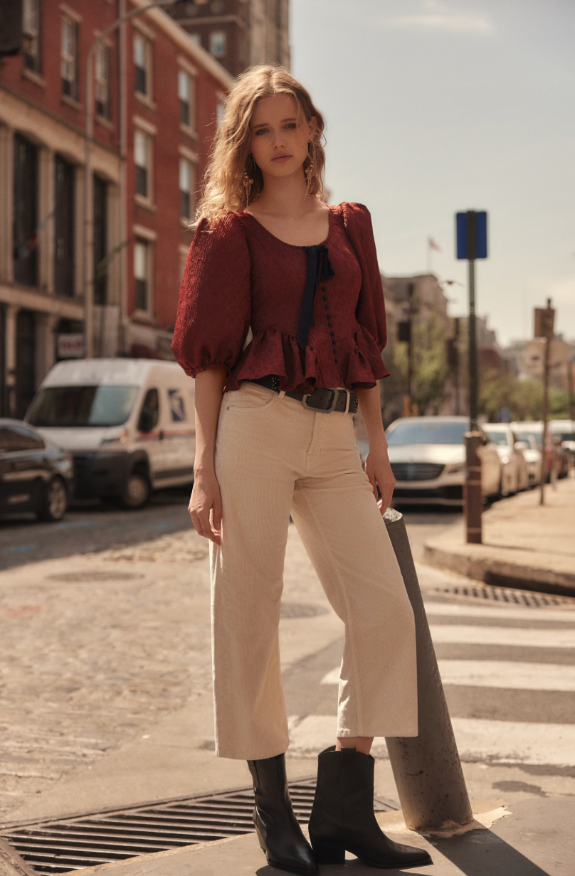 Pamela Bow Top In Spiced Rum