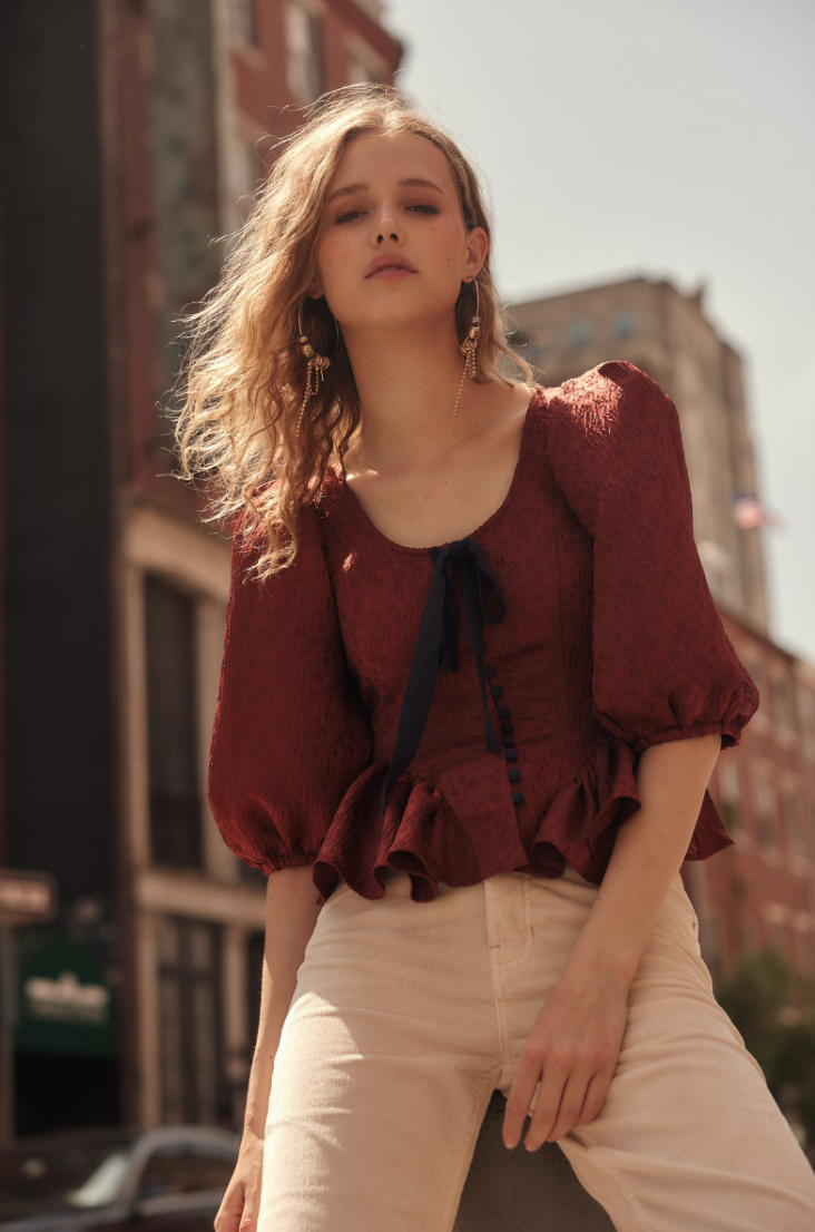 Pamela Bow Top In Spiced Rum