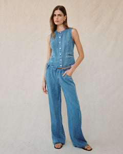 High Neck Fitted Vest In Medium Vintage Wash