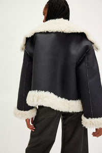 Kiki Sherpa Jacket In Black