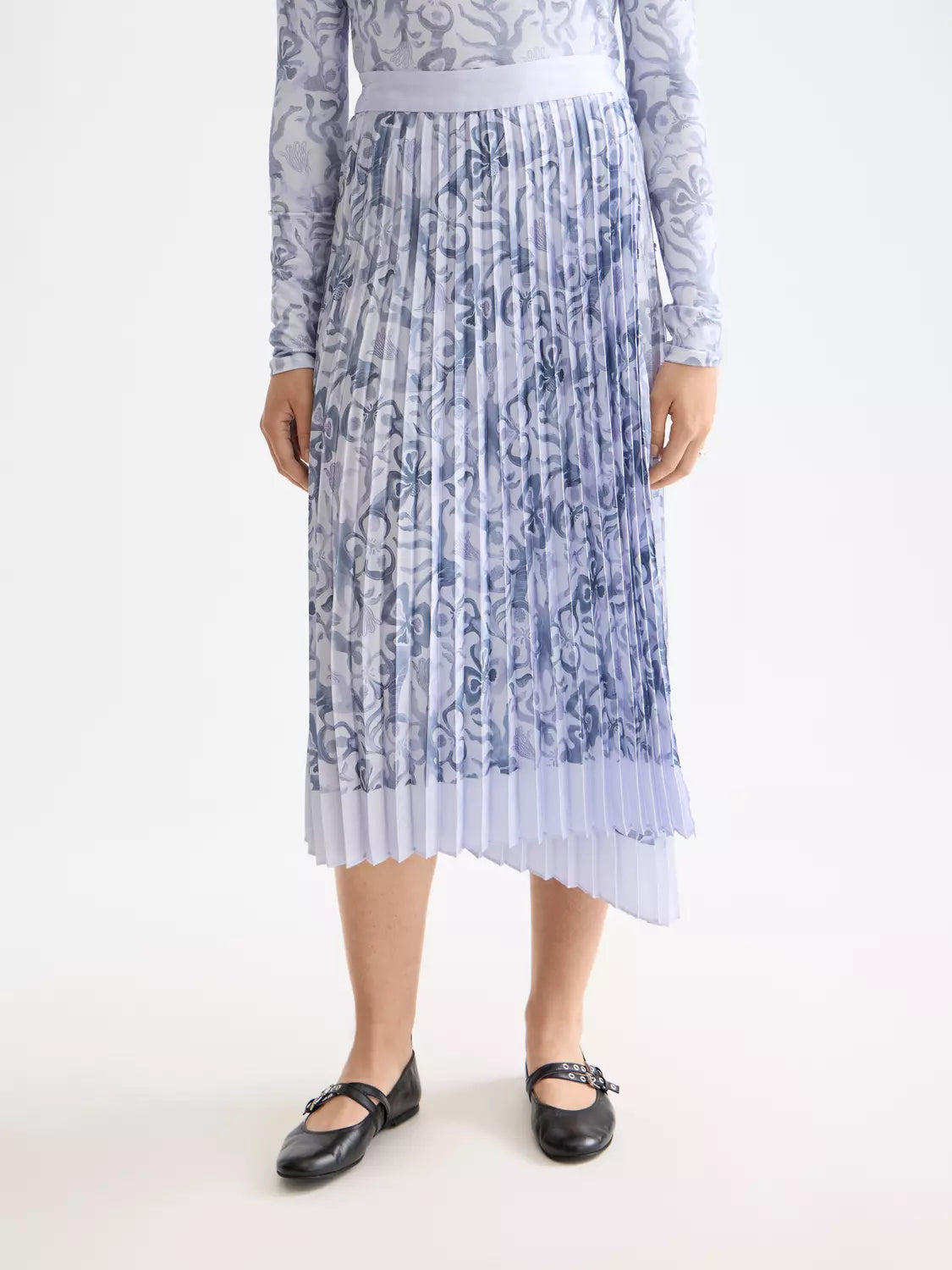 Assymetrical Pleated Wrap Skirt in Dancer Lavender