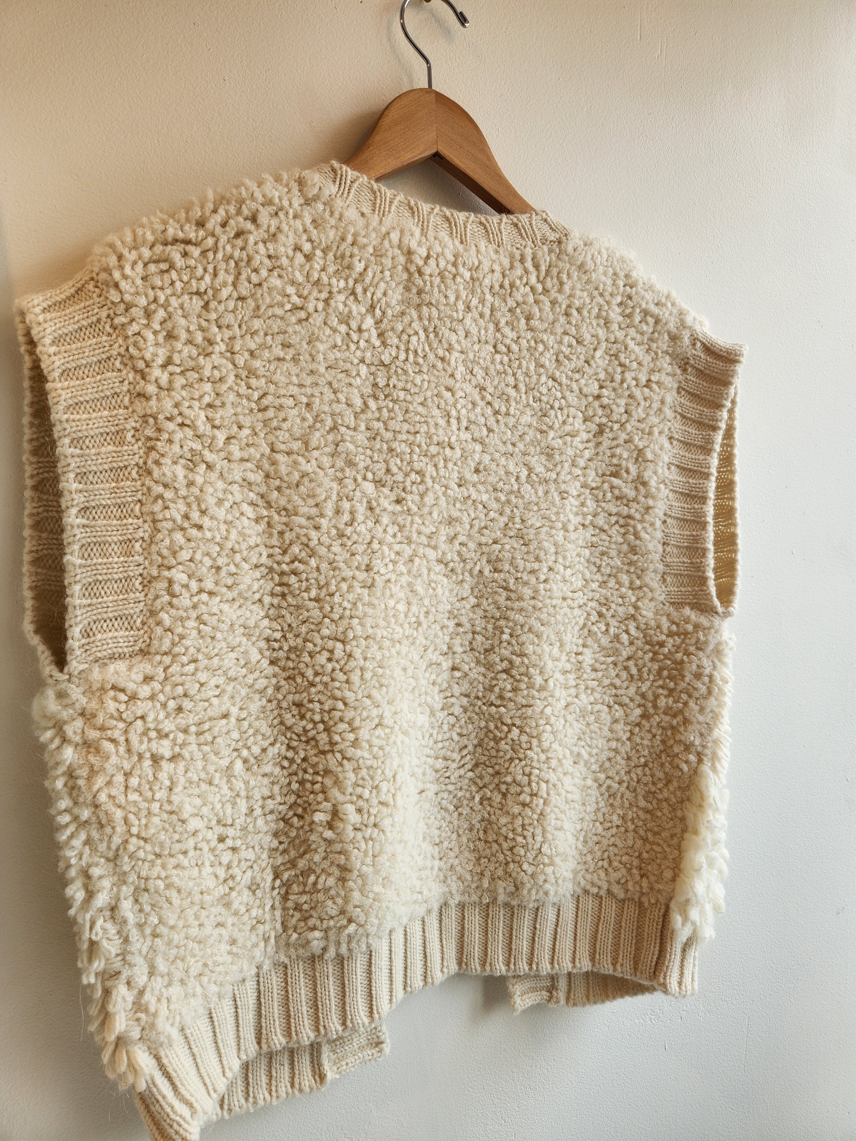 Bongo Vest In Ivory