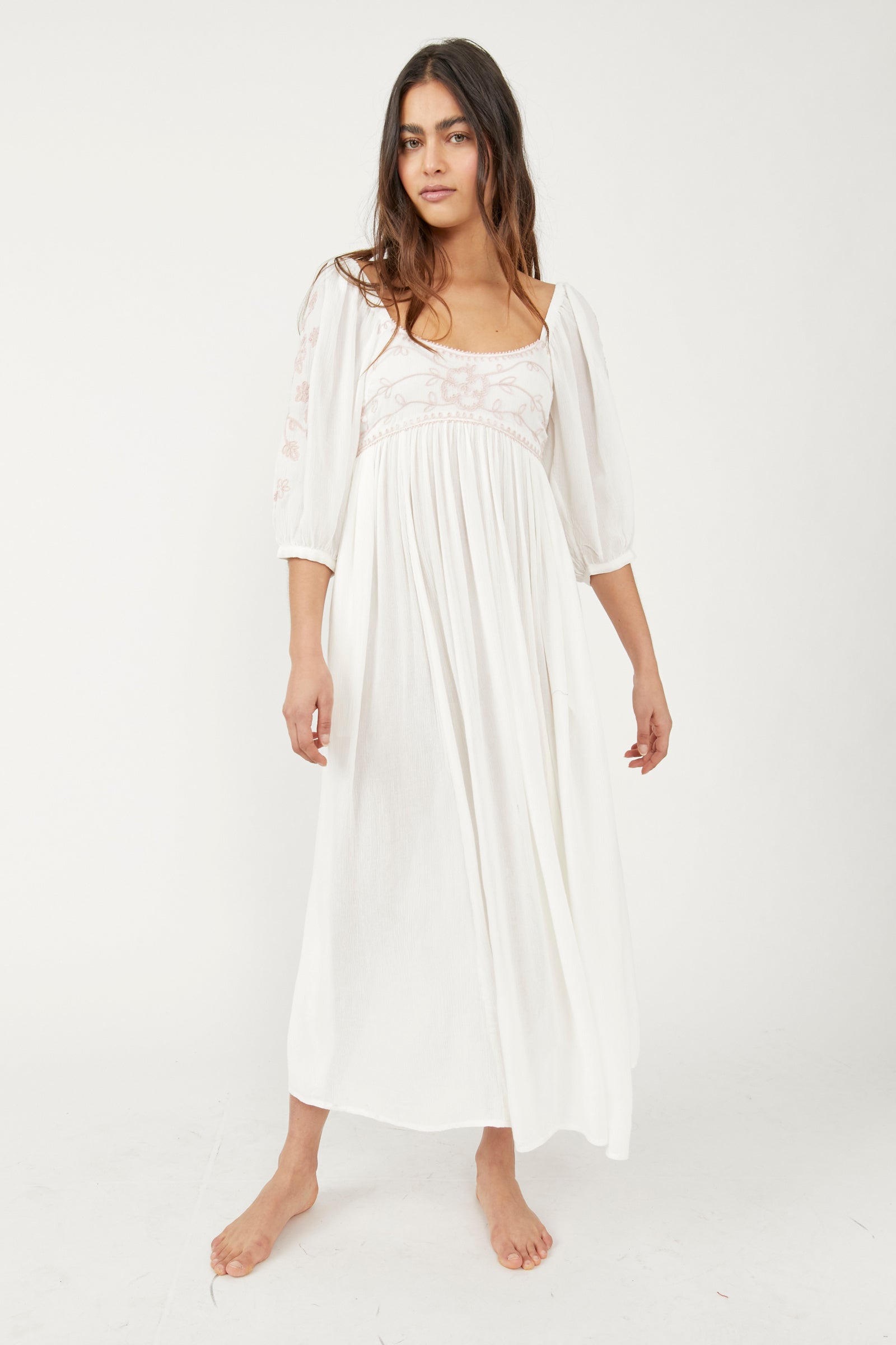 Wedgewood Maxi In Ivory