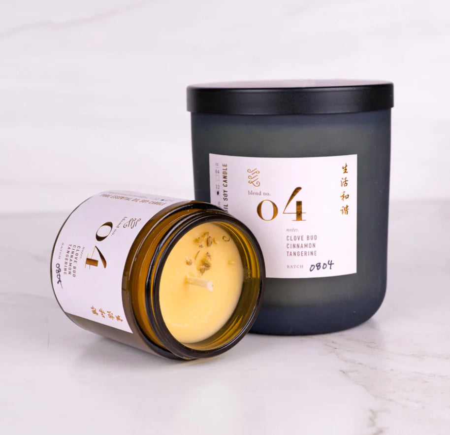 Essential Oil Candle 04