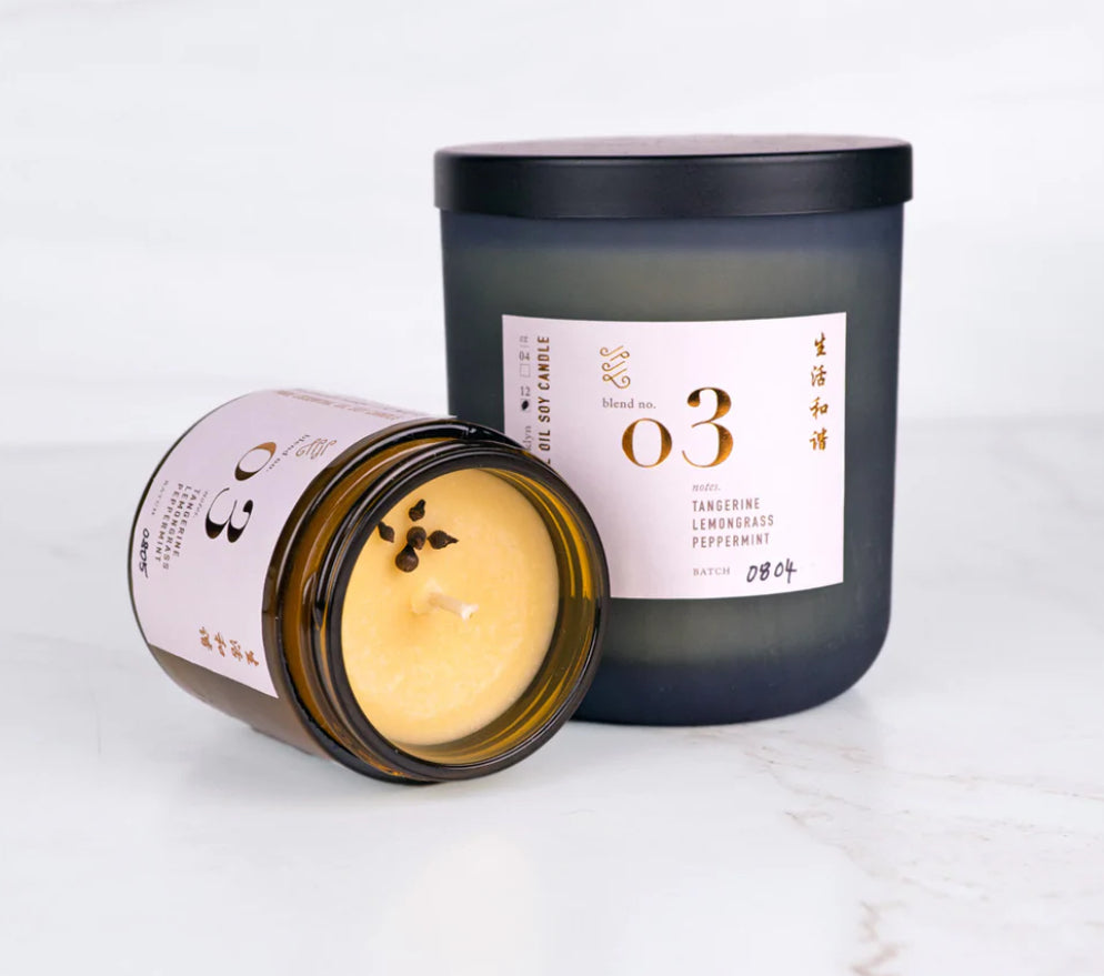 Essential Oil Candle 03