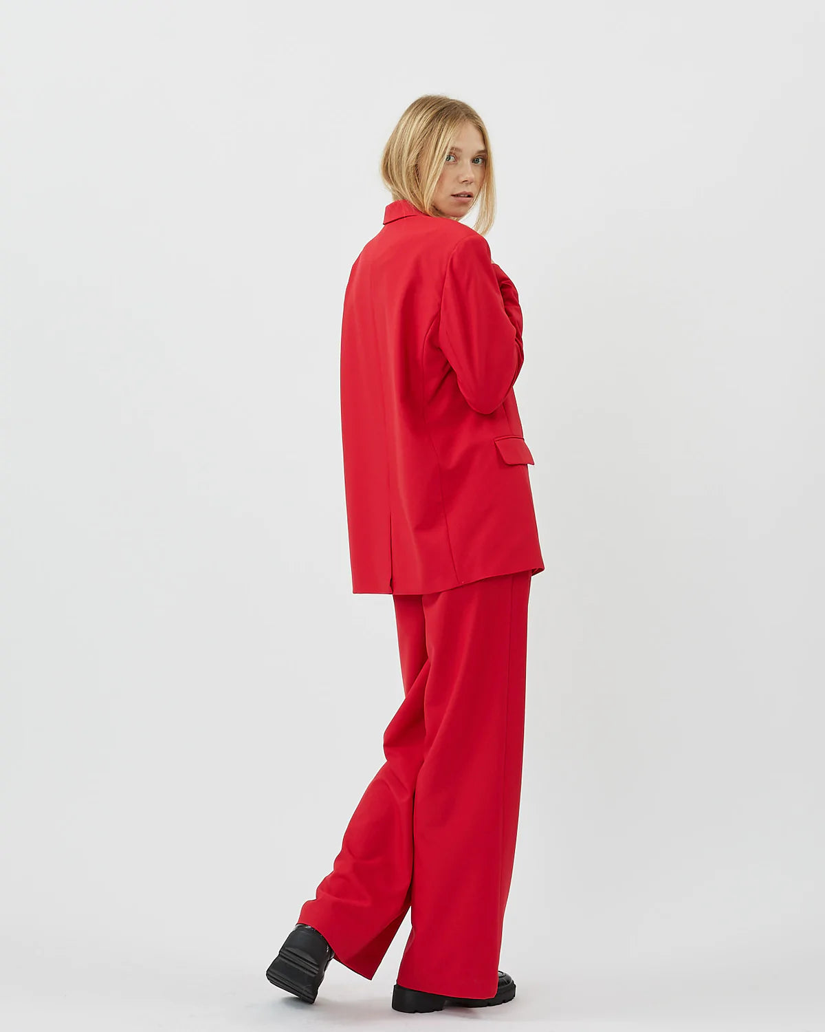 Lessa Pant in Jalepeño Red